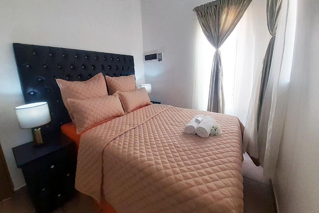 Queens Palace Pretoria Room photo