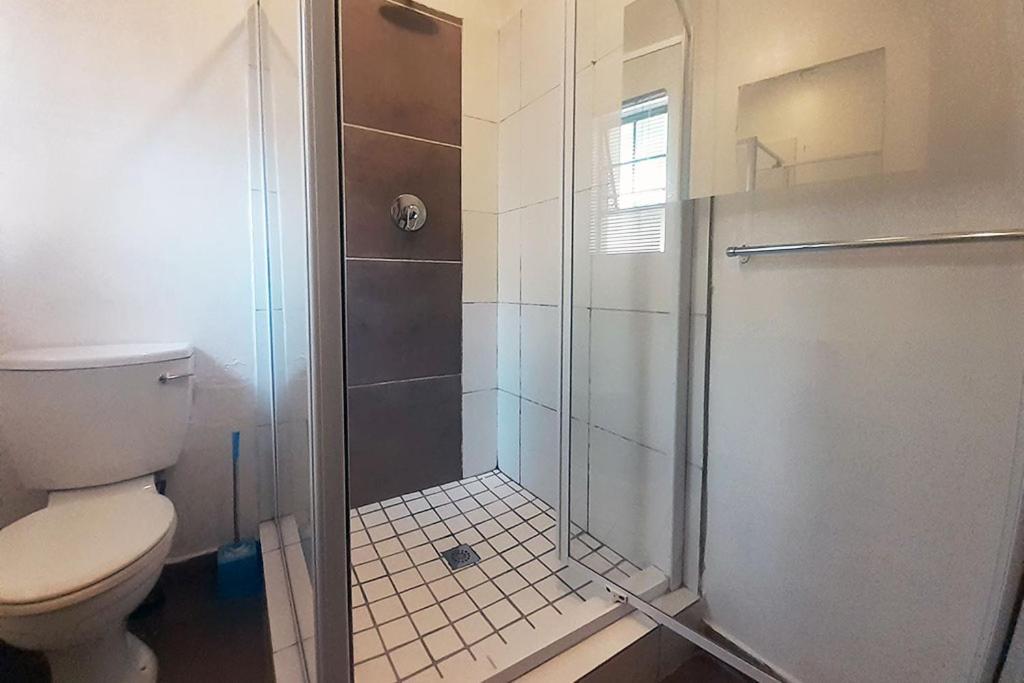 Queens Palace Pretoria Room photo